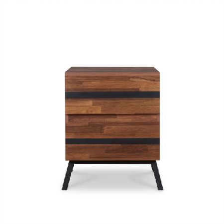 Design s jednou oddělenou zásuvkou.